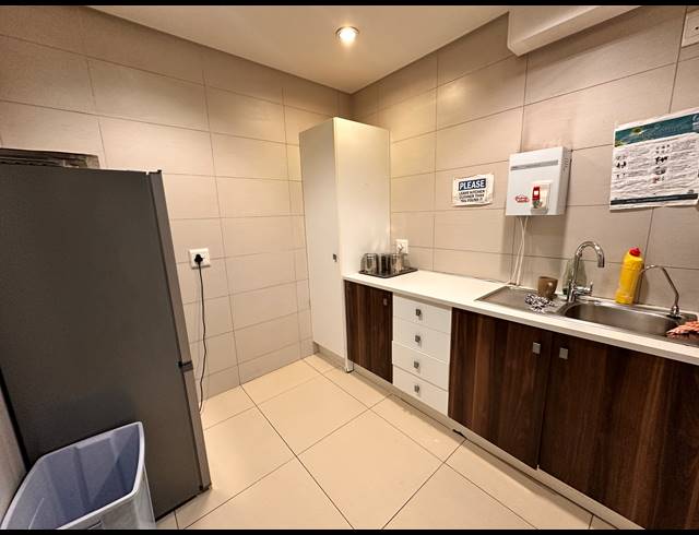 2,552M² OFFICE TO LET IN PARKTOWN